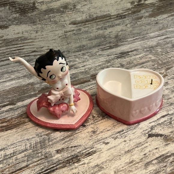 Betty Boop Vandor Music Box 1991 - Picture 3 of 11
